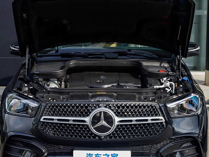 北京奔驰GLE新能源特价出售，最新报价67.48万！限时特惠